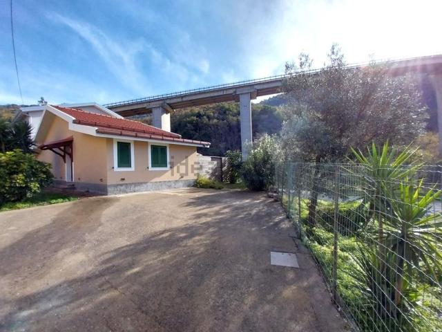 Villetta indipendente in vendita di 85 m² in Via Pantani
