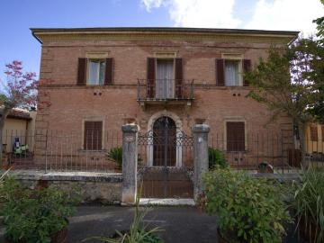 Villetta indipendente in vendita di 870 m² in Via le Rimembranze, 10