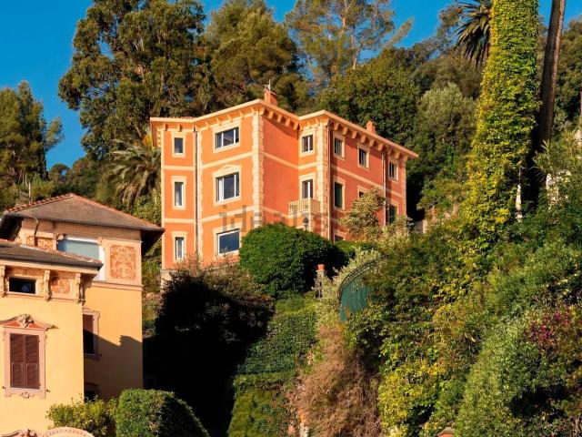 Villetta indipendente in vendita di 880 m²