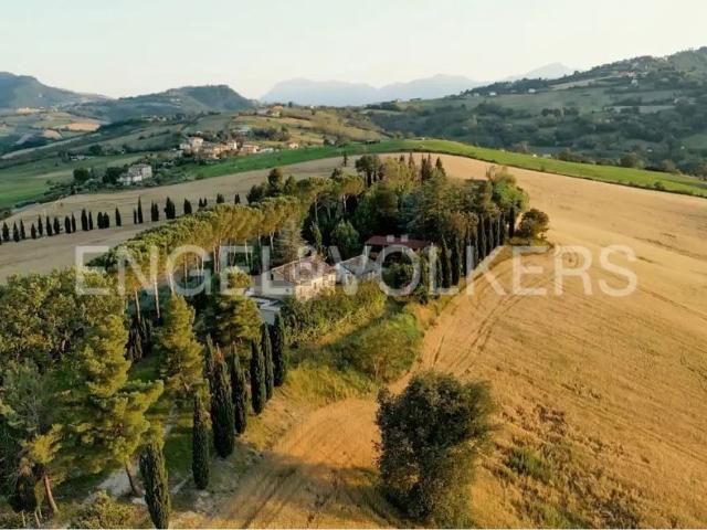Villetta indipendente in vendita di 888 m² in Contrada Aiello