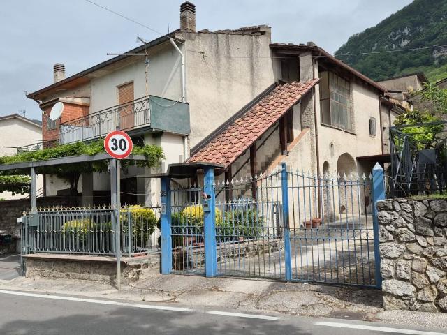 Villetta indipendente in vendita di 88 m² in Strada Provinciale 27, 27