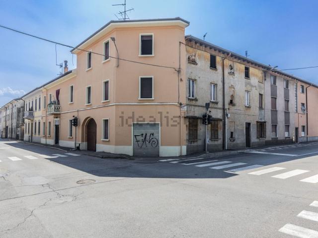 Villetta indipendente in vendita di 88 m² in Via Dante Alighieri