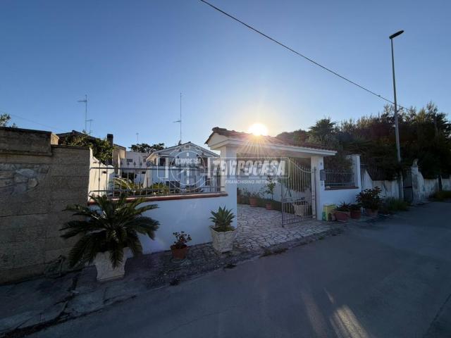 Villetta indipendente in vendita di 88 m² in Via delle Dracene, 15