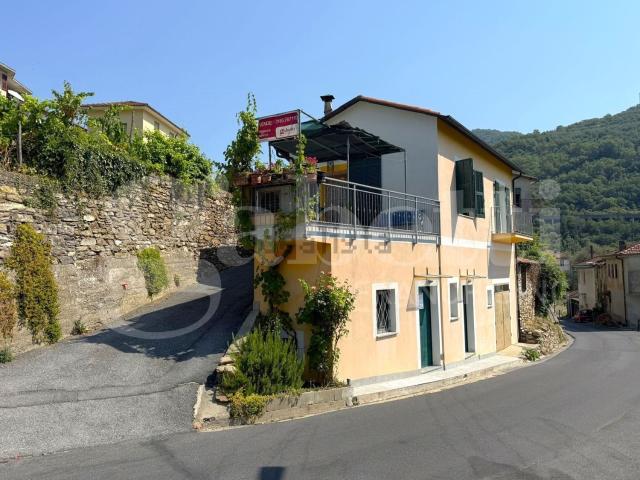 Villetta indipendente in vendita di 89 m² in Via Meli
