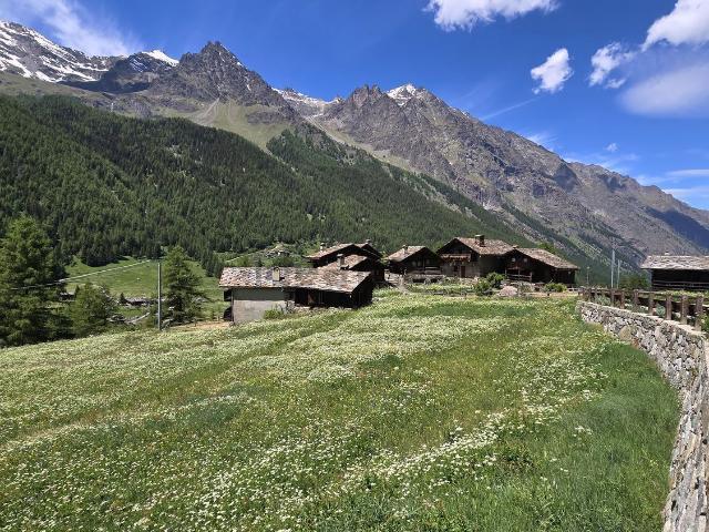 Villetta indipendente in vendita di 93 m² in Frazione Nex, 12