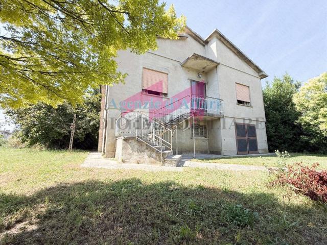 Villetta indipendente in vendita di 133 m² in Via G. Marconi, 98