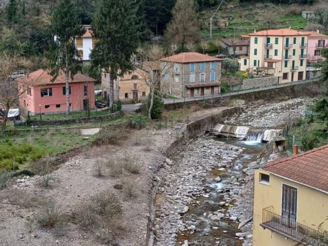 Villetta indipendente in vendita di 93 m² in Via Giulio Cesare, 53