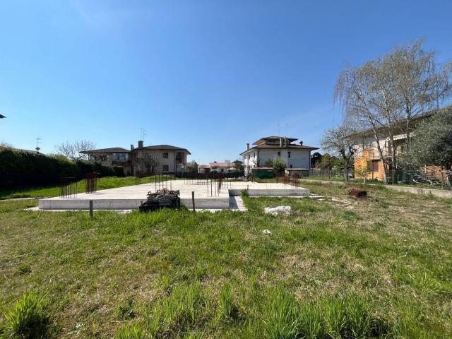 Villetta indipendente in vendita di 900 m² in Via Bonifacino