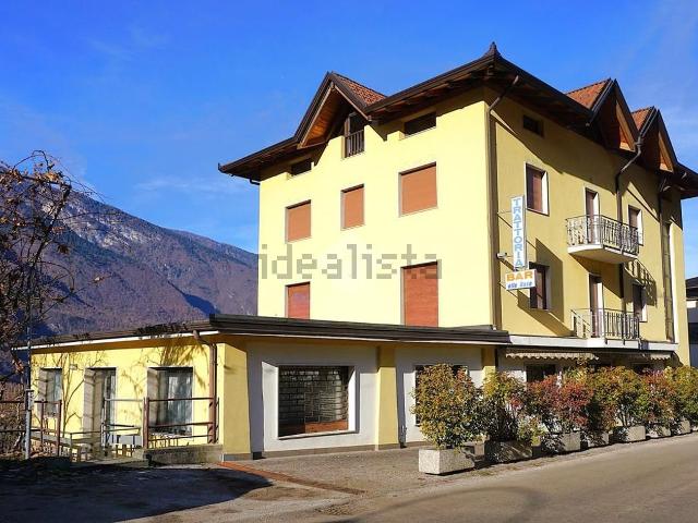 Villetta indipendente in vendita di 900 m² in Via Fontanele, 1