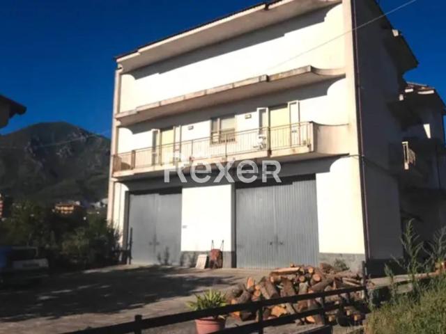 Villetta indipendente in vendita di 900 m² in Strada Provinciale 226