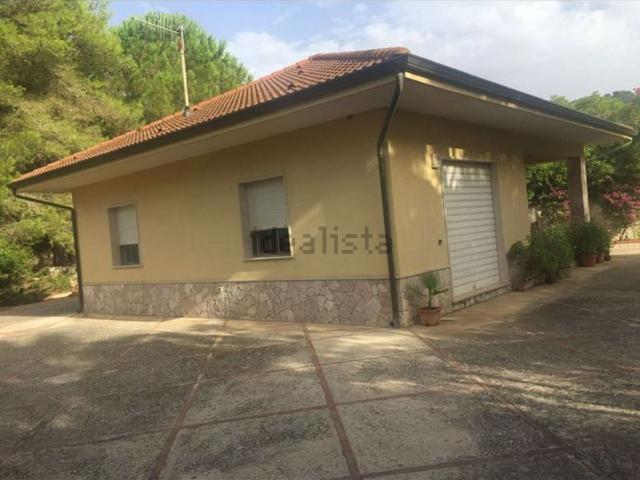 Villetta indipendente in vendita di 90 m² in Contrada Santa Rosalia