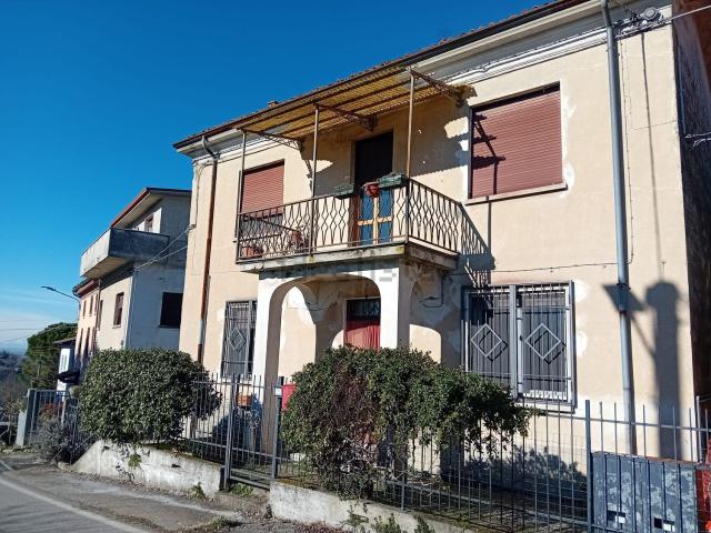 Villetta indipendente in vendita di 90 m² in Frazione Montepezzuto, 6