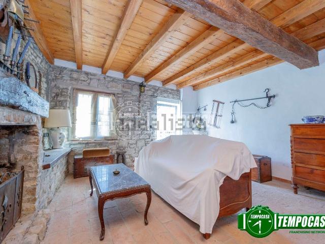 Villetta indipendente in vendita di 90 m² in Frazione Case Marchesi, 1