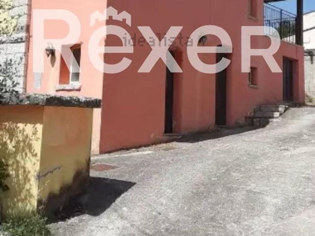 Villetta indipendente in vendita di 90 m² in Strada Provinciale Civitanova Frosolone