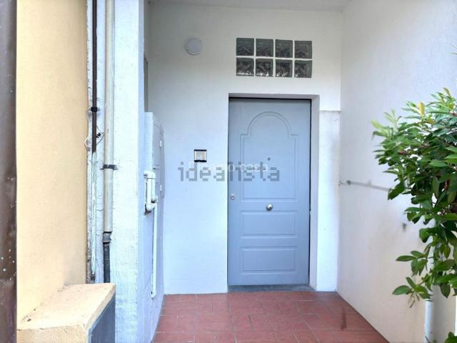 Villetta indipendente in vendita di 90 m² in Via Val di Bisenzio