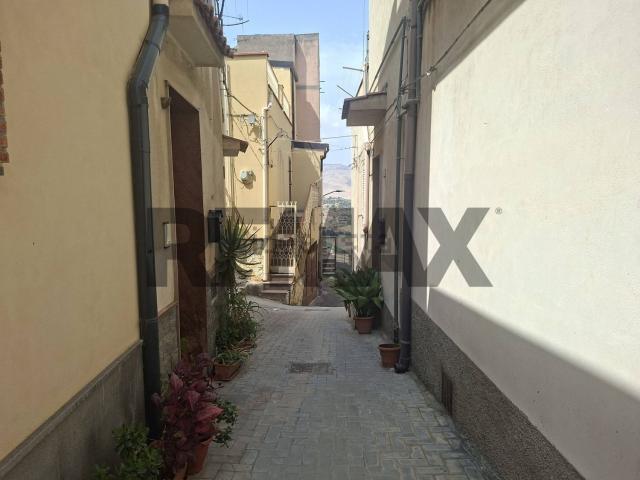 Villetta indipendente in vendita di 90 m² in Via Vito Maccarrone, 24