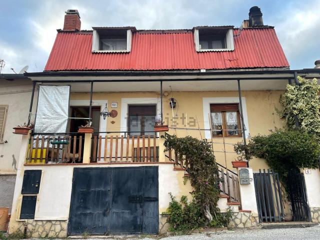 Villetta indipendente in vendita di 90 m² in Via Alfarano, 6