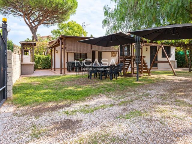 Villetta indipendente in vendita di 90 m² in Via Anagnina