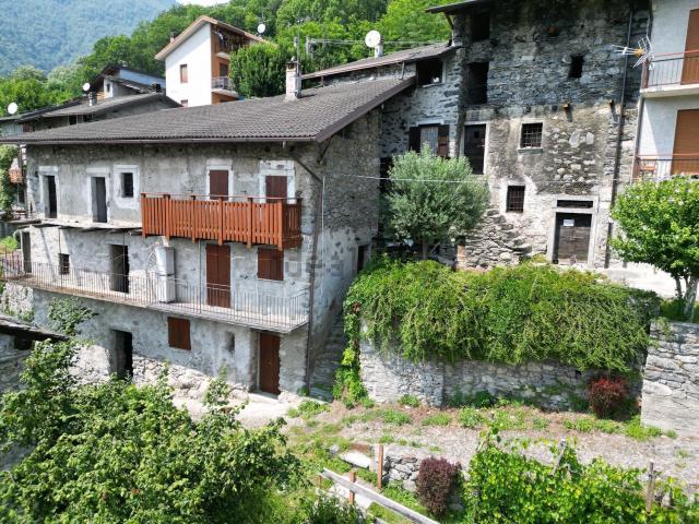 Villetta indipendente in vendita di 90 m² in Via Biolo