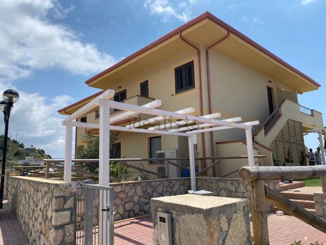 Villetta indipendente in vendita di 90 m² in Via Botticelli