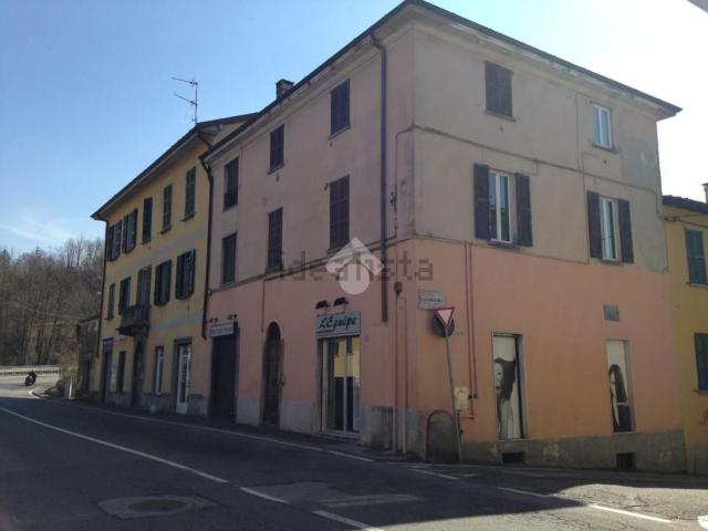 Villetta bifamiliare in vendita di 90 m² in Via Canturina, 260