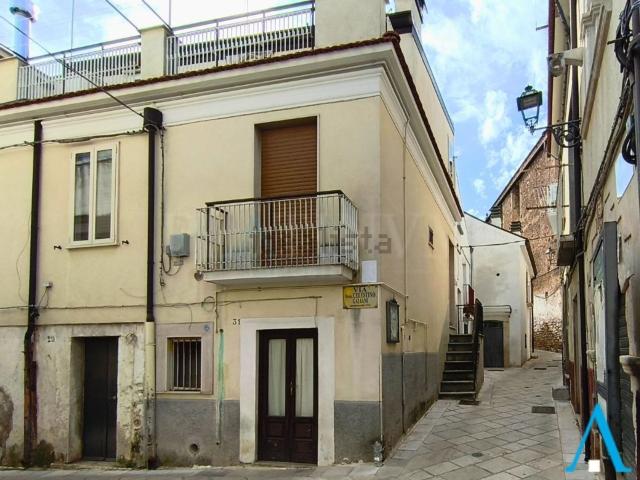Villetta indipendente in vendita di 90 m² in Via Castellana, 11