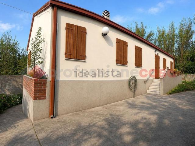 Villetta indipendente in vendita di 90 m² in Via Casella