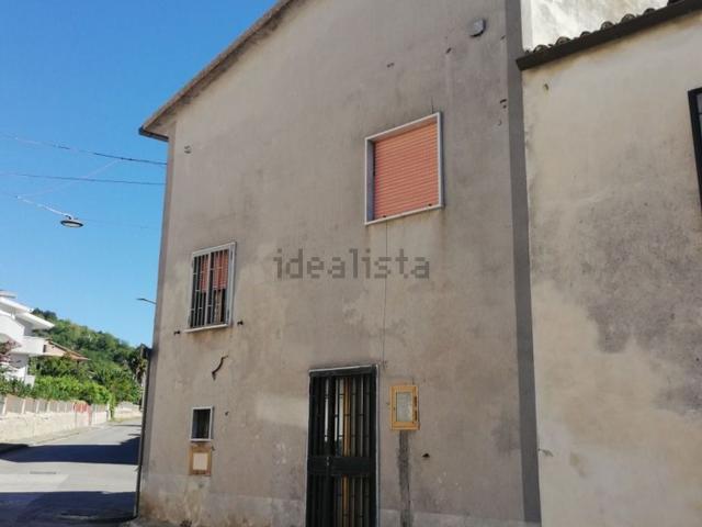 Villetta indipendente in vendita di 90 m² in Via degli Eroi, 12