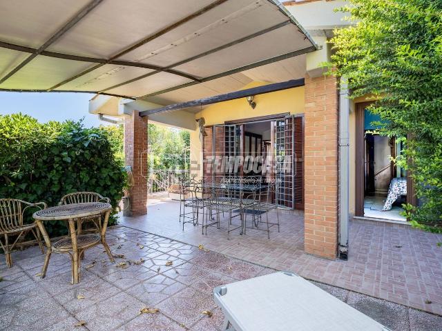 Villetta indipendente in vendita di 90 m² in Via dei Pesci, 13