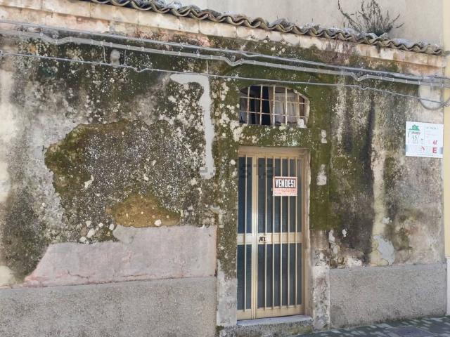 Villetta indipendente in vendita di 90 m² in Via Duca D&apos Aosta