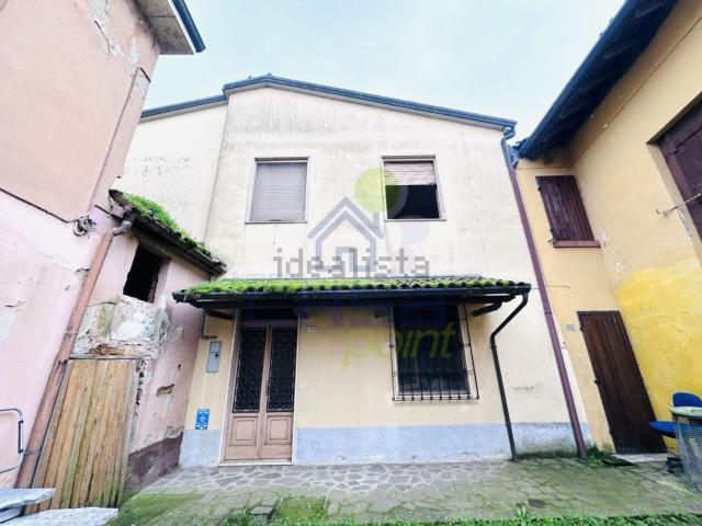 Villetta indipendente in vendita di 90 m² in Via F.lli Cairoli, 109