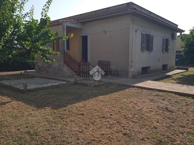 Villetta indipendente in vendita di 90 m² in Via Giovanni XXIII, 13