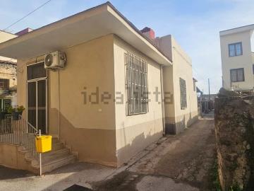 Villetta indipendente in vendita di 90 m² in Via Giovanni Iervolino