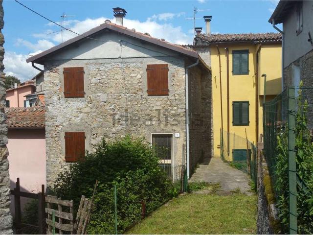 Villetta indipendente in vendita di 90 m² in Via Nicola Fabrizi