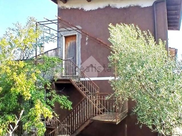 Villetta indipendente in vendita di 90 m² in Via Paliano