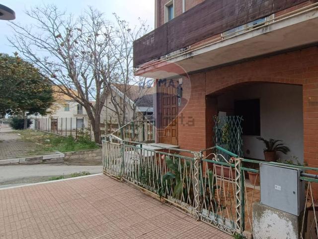 Villetta indipendente in vendita di 90 m² in Via Roma, 65