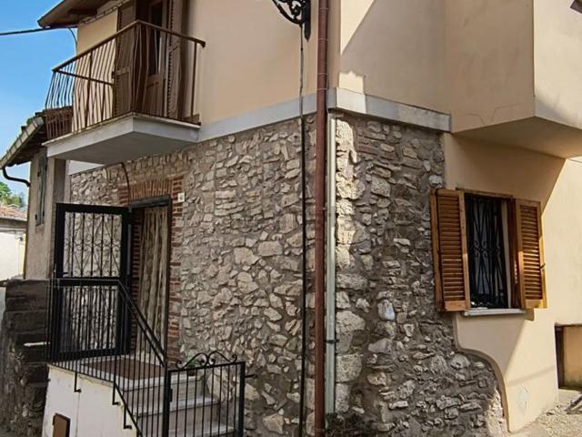 Villetta indipendente in vendita di 90 m² in Via Sabina, 41