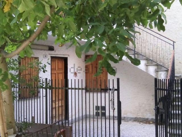 Villetta indipendente in vendita di 90 m² in Via sala, 16