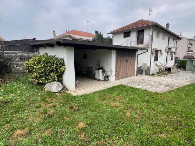 Villetta indipendente in vendita di 90 m²