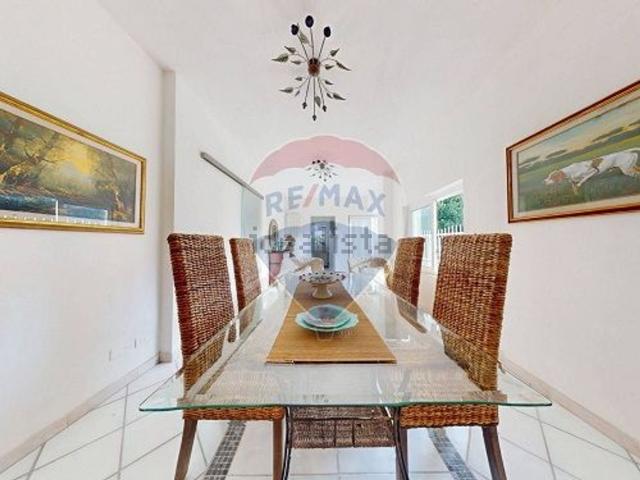 Villetta indipendente in vendita di 90 m²