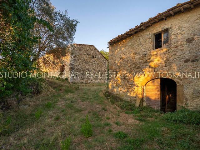 Villetta indipendente in vendita di 916 m² in Piazza Roma