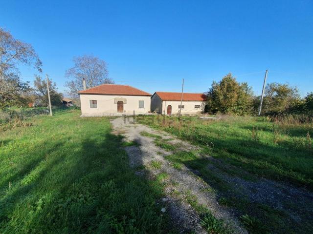 Villetta indipendente in vendita di 91 m² in Frazione Carmasciano I
