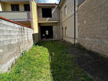 Villetta indipendente in vendita di 91 m² in Via Cesare Battisti