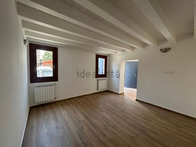 Villetta indipendente in vendita di 92 m² in Via Arzeron
