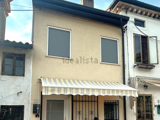 Villetta indipendente in vendita di 92 m² in Via Castello, 47