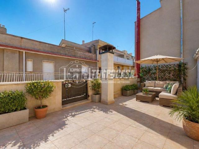 Villetta indipendente in vendita di 92 m² in Via Japigia