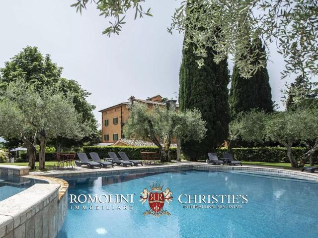Villetta indipendente in vendita di 936 m²