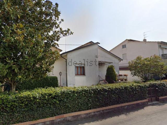Villetta indipendente in vendita di 97 m² in Via L. da Vinci, 15