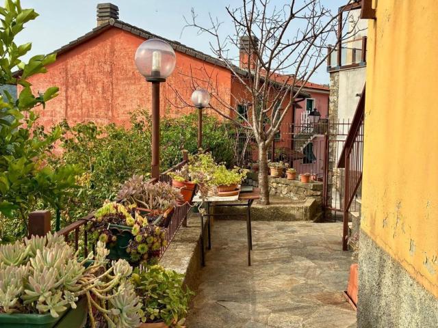 Villetta indipendente in vendita di 97 m² in Via Sciaccona