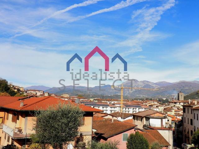 Villetta indipendente in vendita di 180 m² in Via Due Ponti